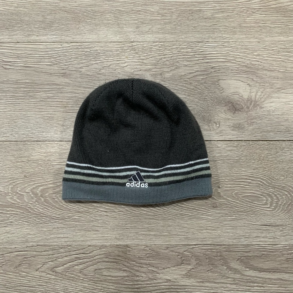 Grey Striped Adidas Beanie (REVERSIBLE) Unisex